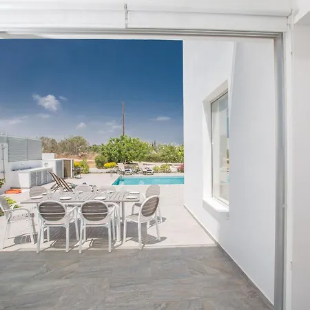 Hébergement de vacances Wunderschoene Ferienvilla Fuer 10 Personen Protaras